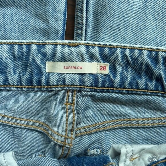 Levi's Superlow Low Rise Relaxed Fit Straight Leg Jeans - Picture 9 of 11